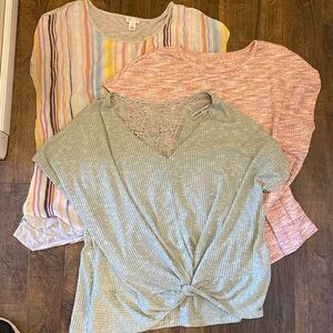 3 pc women’s top bundle